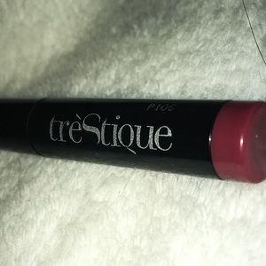 Trèstique lip glaze In English Rose.